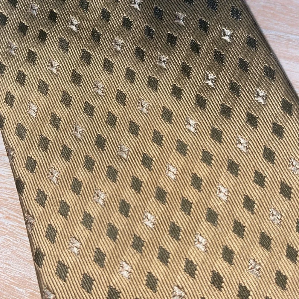Calvin Klein Men's Olive Green‎ Patterned Silk Tie Classic Elegant Necktie
